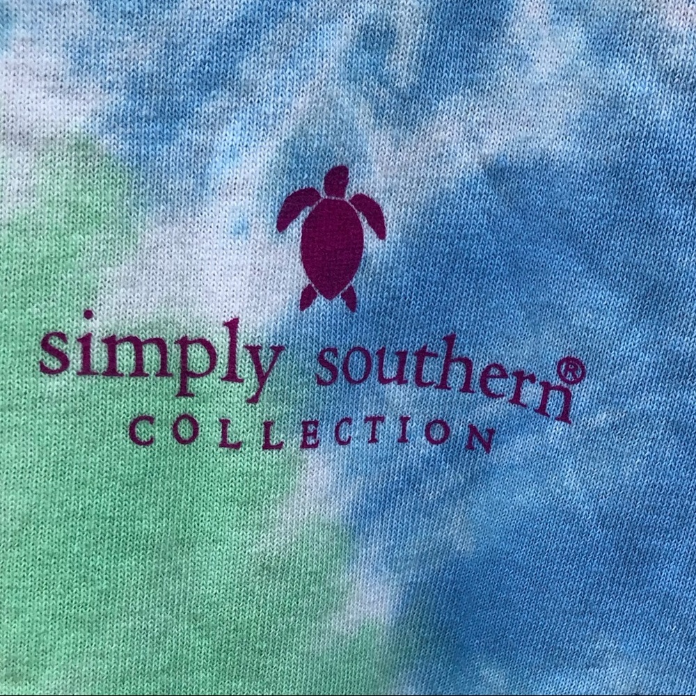 Simply Southern Small T-Shirt Tie Dye Turtle Graphic Tee NEW Rainbow Spiral - Picture 3 of 7